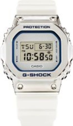 Casio GM-5600LC -7ER