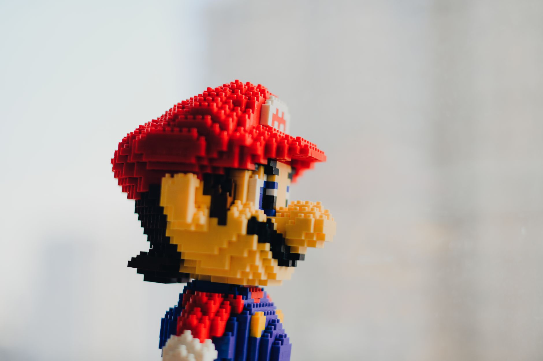 Jak przechowywać figurki LEGO, aby zachować ich wartość i wygląd, ZEGARKOMAT.PL Jak przechowywać figurki LEGO, aby zachować ich wartość i wygląd - ilustracja artykulu
